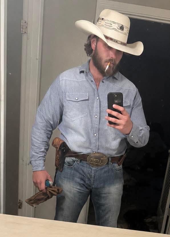 xbullrider1's tweet photo. Giddy up cowboy https://t.co/Nt7uR3Ybz4