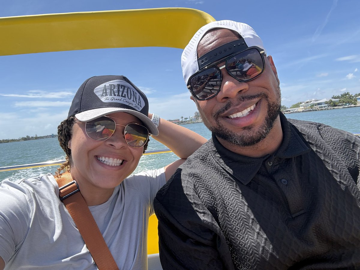 CoachJBurton's tweet photo. The big 3-0!! Help me wish this beautiful and amazing woman of ours a happy birthday!! I hope this year and this decade bring nothing but joy and love like you give to so many people! Love you! @MrsAlexyndraB https://t.co/87pQ44qvvL