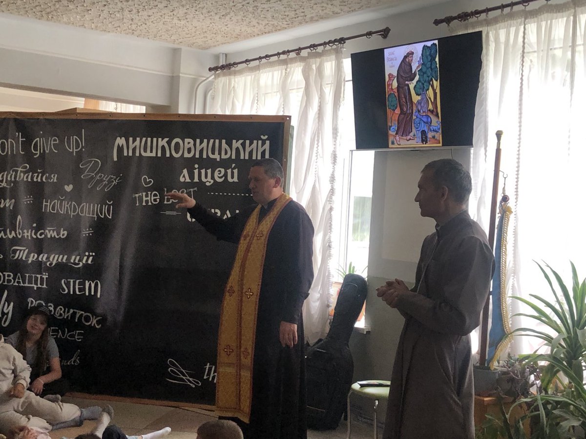 ekoburougcc's tweet photo. Любити та славити Творця, як святий Франциск з Асижу

Більше за посиланням: https://t.co/lYO8PKtRCT https://t.co/xQy0ly2srk