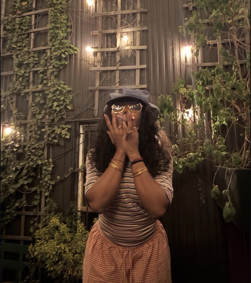 SZAactus's tweet photo. 📣 SZA3 EST EN ROUTE !

SZA vient de révéler qu’elle s’est éloignée de son compte privé pendant un moment parce qu’elle a avancé sur son prochain album et qu’elle avait peur de tout laisser fuiter par excitation du projet ! @sza 

Restez connectés 👀

#sza #new #album #project https://t.co/RZeXOQI5x8
