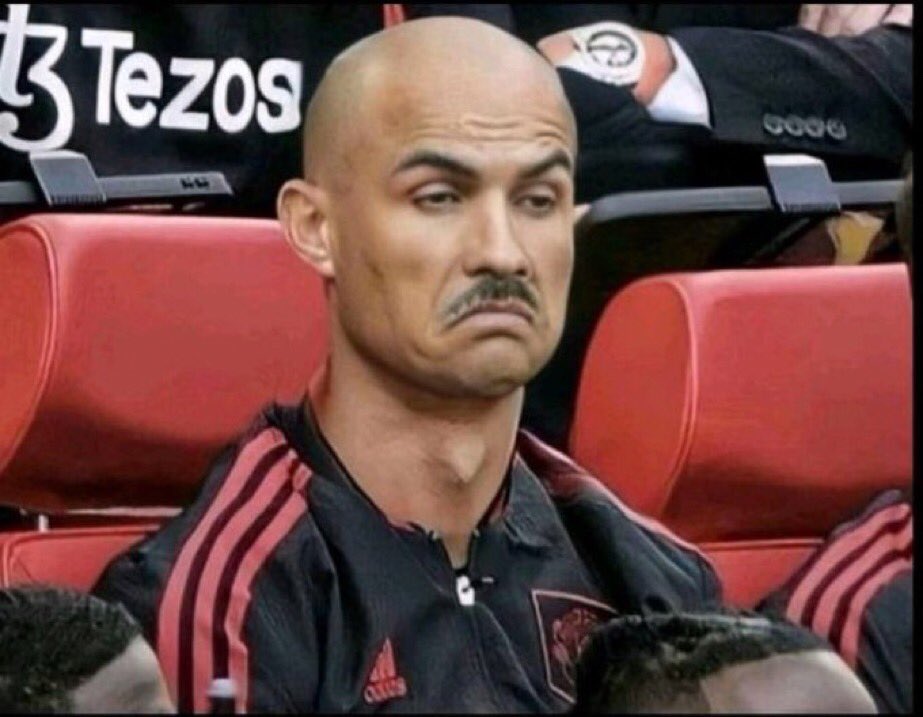 youngose's tweet photo. @ManUtd Man United’s current admin deserves a raise to be honest! https://t.co/gfEPEXfE7L