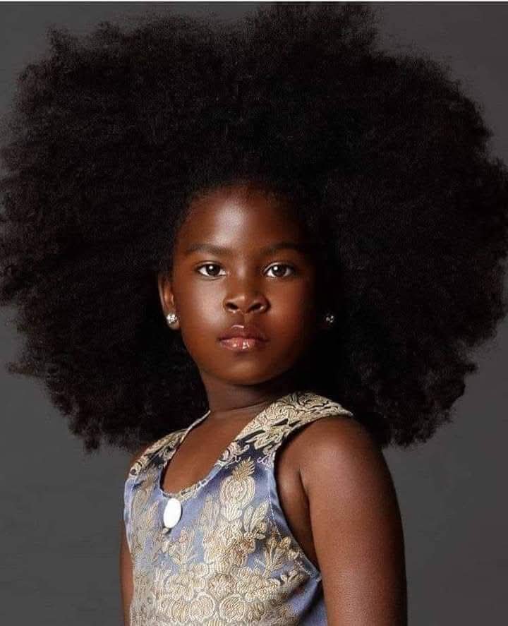 historical_Afr's tweet photo. My hair is my crown 👑 😍 https://t.co/0Z4I8wMws5
