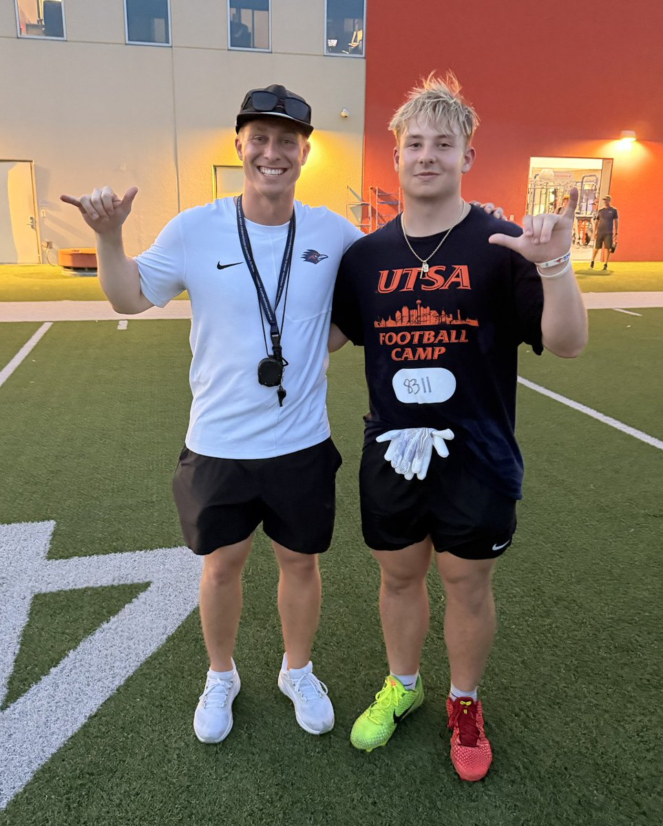 jakeograham's tweet photo. Great camp @UTSAFTBL and appreciated getting to connect with and coached by @CoachTRob_ @CoachTimYoder @rrusa
@TXTopTalent @PrepRedzoneTX
@Marchen44  @sixstarfootball
@_EliteProspects @DontonioKeshon
@3hunnidGuru @coachrsmith12 https://t.co/NGlzL3RbS3