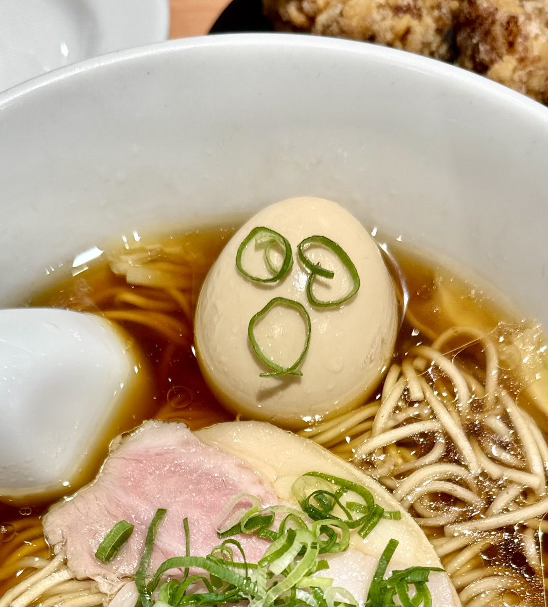rhythmicalpyon's tweet photo. 味玉醤油ﾗｰﾒﾝ&amp;餃子&amp;からあげ😎

ここはみんな気にいる😈
なぜならDEEPだからだ👱🏿‍♀️
体に染み渡るからだ🐰
simpleでDEEP😎
これがやめられなく、止まらないのである🫐
ｳﾒｲ( ⸝⸝⸝⁼̴́⌄⁼̴̀⸝⸝⸝)

これにつきるのだ👽さっきUFOみつけて着陸場所見つけた😎
それくらいDEEPなのだ( ⸝⸝⸝⁼̴́⌄ https://t.co/Ss5IBgtJmq