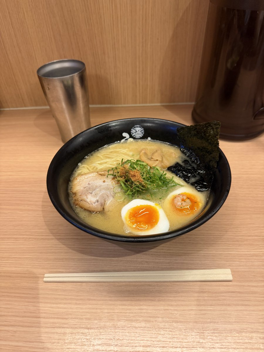 star_sun07's tweet photo. 夜ご飯迷ってたからYouTubeみてラーメンに決めた🍜 https://t.co/ffECIDZ9KM