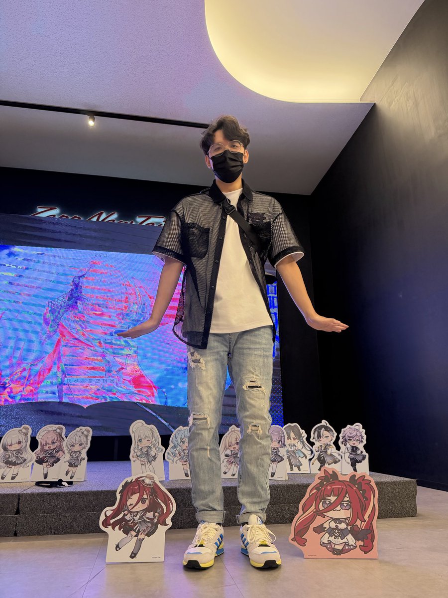 Ren0809k_TV's tweet photo. 春魚真的有偶像團體😭😭😭 https://t.co/slC4QkHNUN
