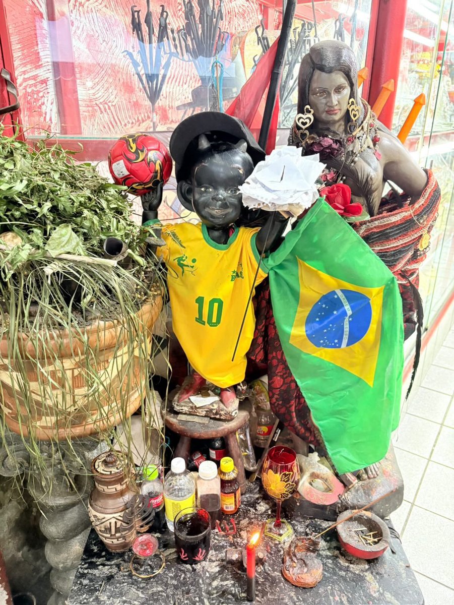 NossosOrixas's tweet photo. Exu Mirim da sorte, fé no Brasil! 💛💙 https://t.co/65dGGmXyqQ