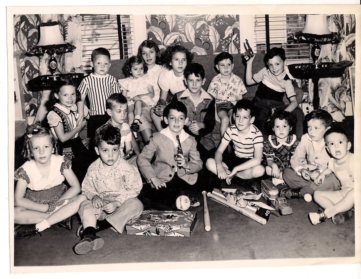 weheritage's tweet photo. @lippyent Neighborhood Birthday party on 3rd Street in Anderson, Indiana ca. 1950 (I'm in the upper left with the striped shirt and my sister) https://t.co/ZHpaeI9lAB
