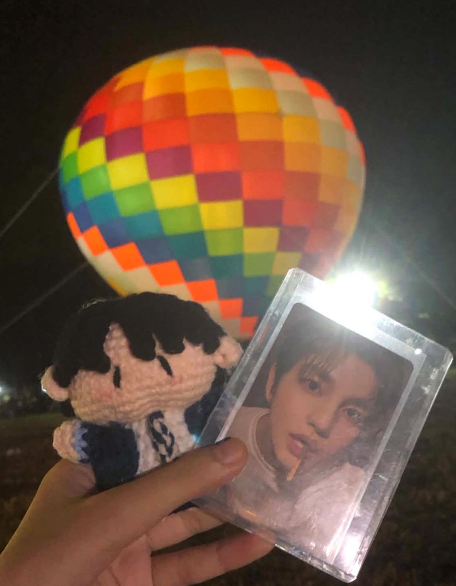 Dailywithharuta's tweet photo. Cùng Haruta đi ngắm biển khinh khí cầu phát sáng 🎈✨

#HARUTA #SMTR25 https://t.co/1etLD0ySap
