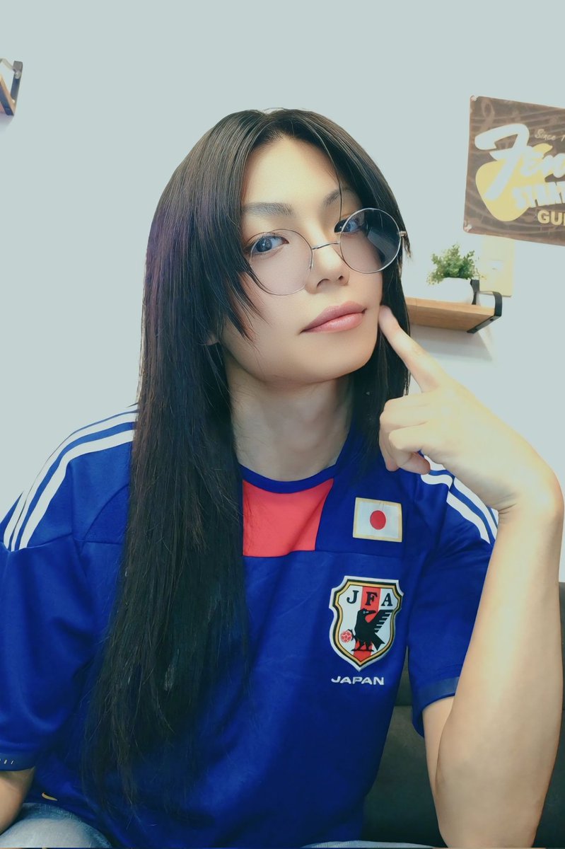 doukoku_fumiya's tweet photo. サッカーワールドカップが始まったこともあり、配信の前半は兄弟で好きなサッカー話を延々と⚽️
特に隆介さんの饒舌さは必聴です。
ぜひアーカイブを覗いてみてください(笑)。

サッカーW杯も楽しみつつ、慟哭～doukoku～の新音源制作も引き続き気張っていきます。 https://t.co/y4QpuDo9ys