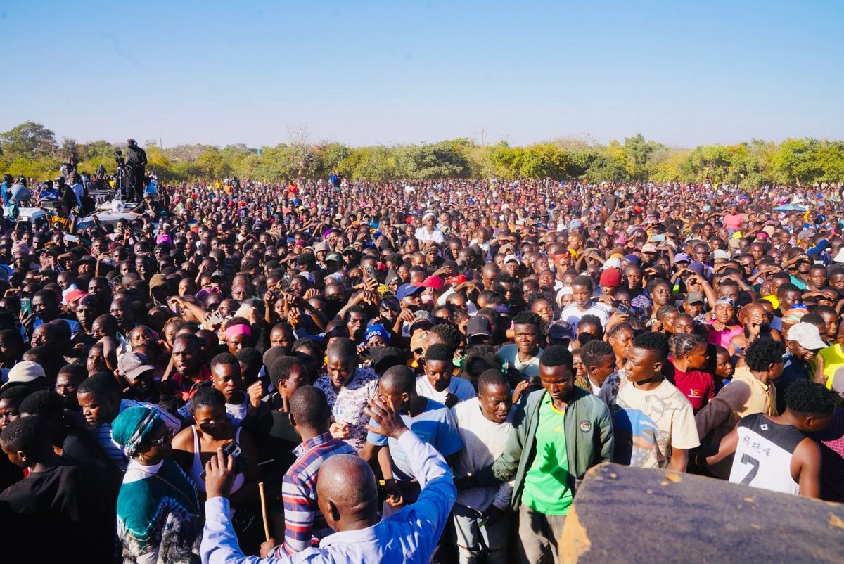 ZambianObserver's tweet photo. HAPPENING NOW: Petauke awaits the arrival of Brian Mundubile and Makebi Zulu
📸Bernard Kamba https://t.co/ajv80eg0bR