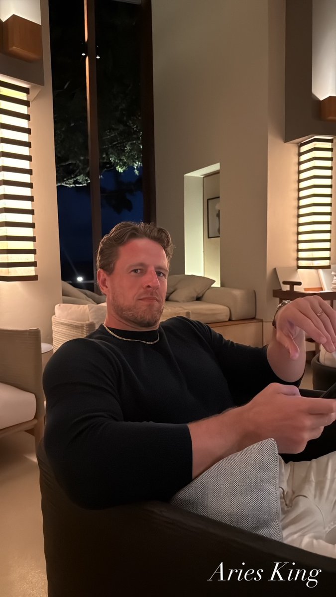 JJ Watt Fan tweet media