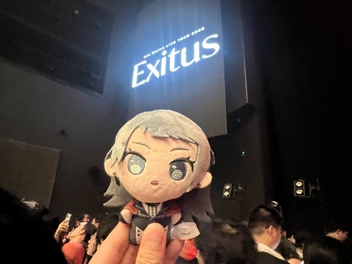 maigo_R's tweet photo. ムジカのライブが良すぎて初日から暴れすぎた...
あと二日間体力勝負や！！ https://t.co/FrX0UoJGzA