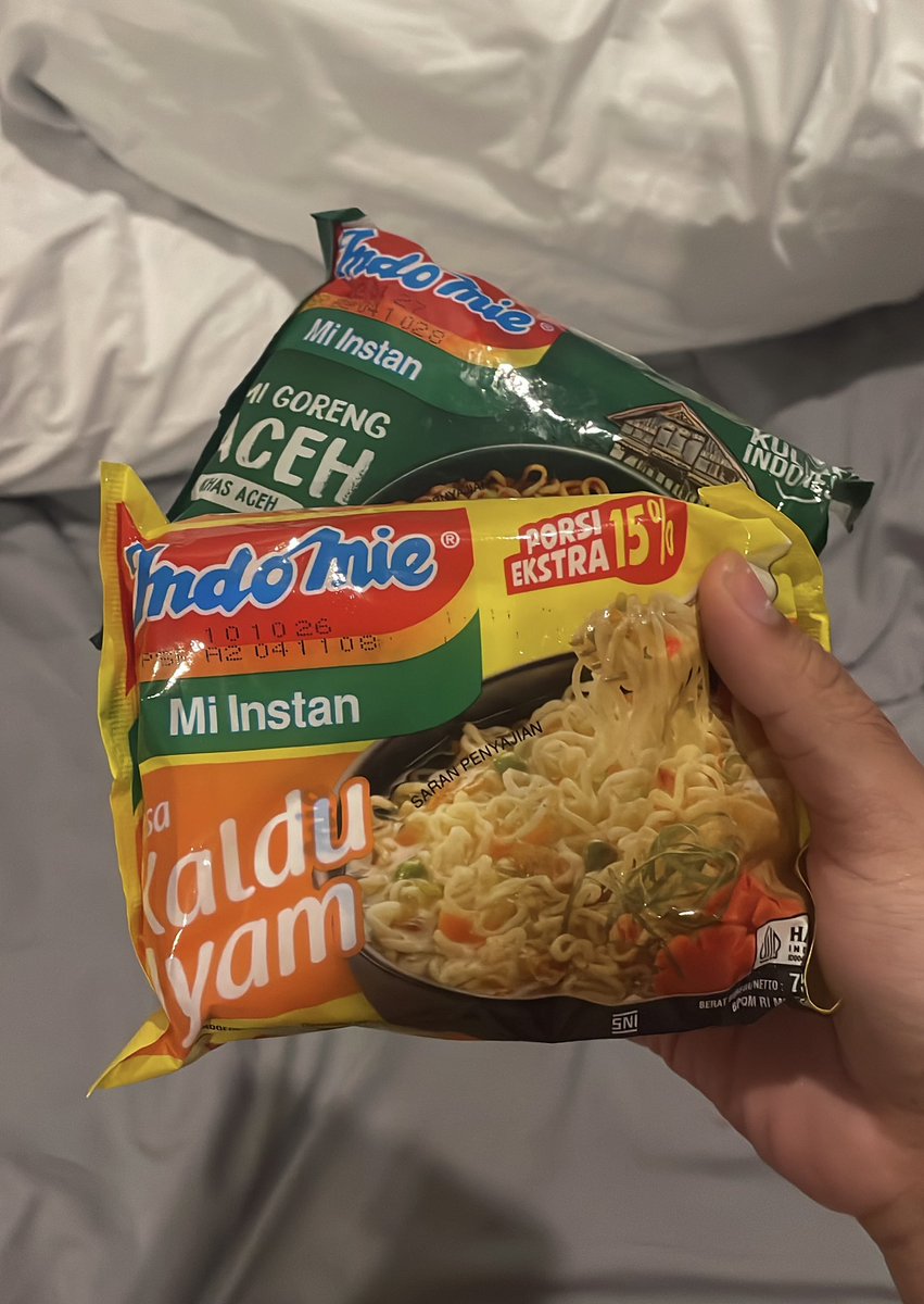 airah's tweet photo. SUMPAH. SATU BUMI HARUS COBA??????? https://t.co/gnGrIJmw2x