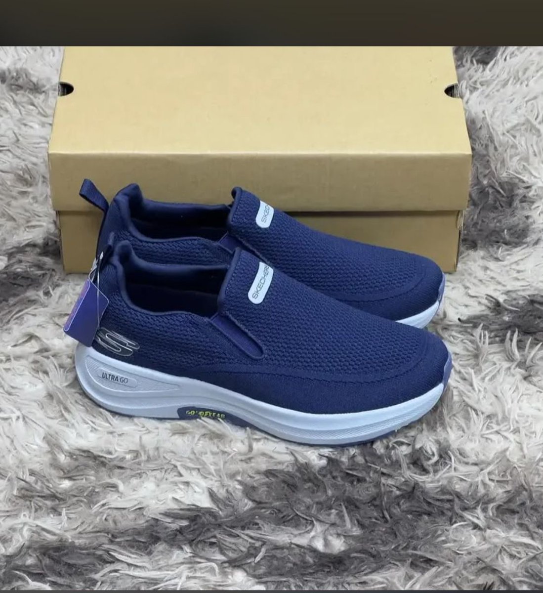 MohammedImu2's tweet photo. @gacikiraMD Quality sneakers 
Available in
 size40-45
35000
Nationwide delivery 
08116417024 https://t.co/Ha8p8W7acM