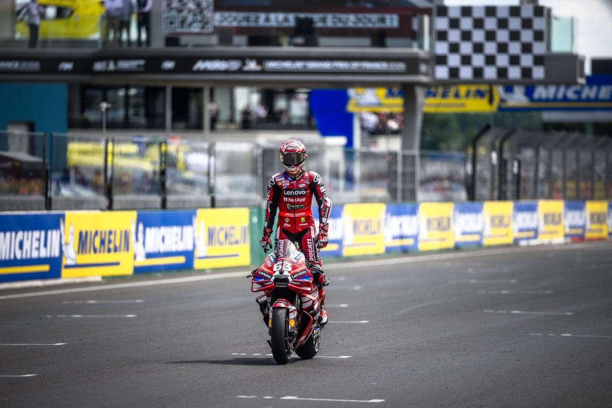 ShellMotorsportTeam tweet media