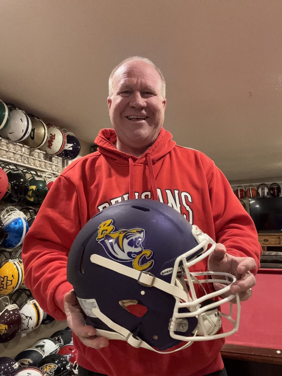JerryQuickel's tweet photo. Helmets of the day #142! In celebration of Juneteenth I give you all of the HBCU schools on my collection! Some of the greatest players and coaches in the history of our great game have come from HBCU schools! The rivalries, bands, uniform,and game day experience are second to none! I look forward to growing this segment of my collection! @GSUFootball01 and @FAMU_FB are very high on my wish list! @CFBHome @HBCUFball @FCSNationRadio1 @d2cfbspotlight @TheYardHBCU @HBCUGameday @HBCUSports