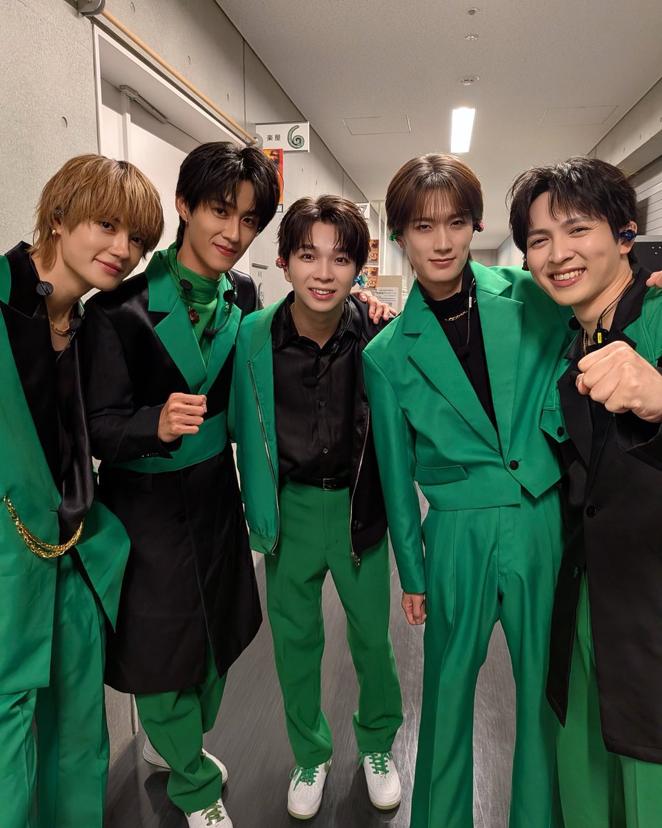 kokokototo__'s tweet photo. 相変わらずの👊🏻吉田仁人さんいてありがとう https://t.co/cg544CTZ6i