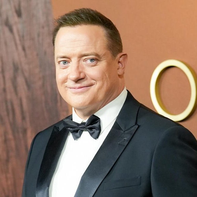 DEADLINE's tweet photo. EXCLUSIVE: Two-time Emmy winner Jeff Daniels is joining previously cast Oscar winner Brendan Fraser in the cosmic sci-fi thriller 'Starman.'

Emmy-winning filmmaker Josh Wakely, who is writing and directing, will roll cameras this summer

More details here: https://t.co/RYYPNj6U91