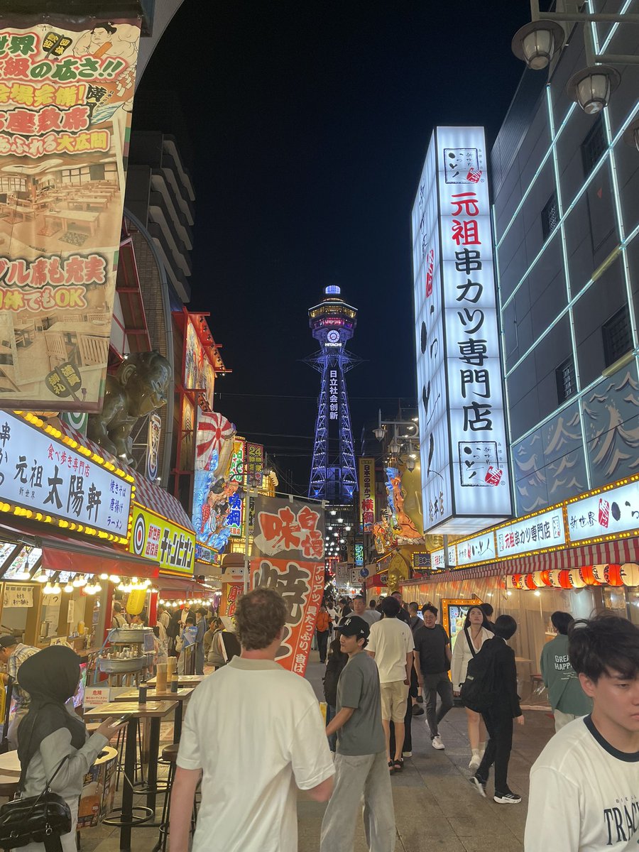 currahee__'s tweet photo. 4日間も大阪にいるのに
futarinoteはなし😭
そんなタイミングで案内がきたyoutubeでも観るとします✨️ https://t.co/e7Tl2jHFQv