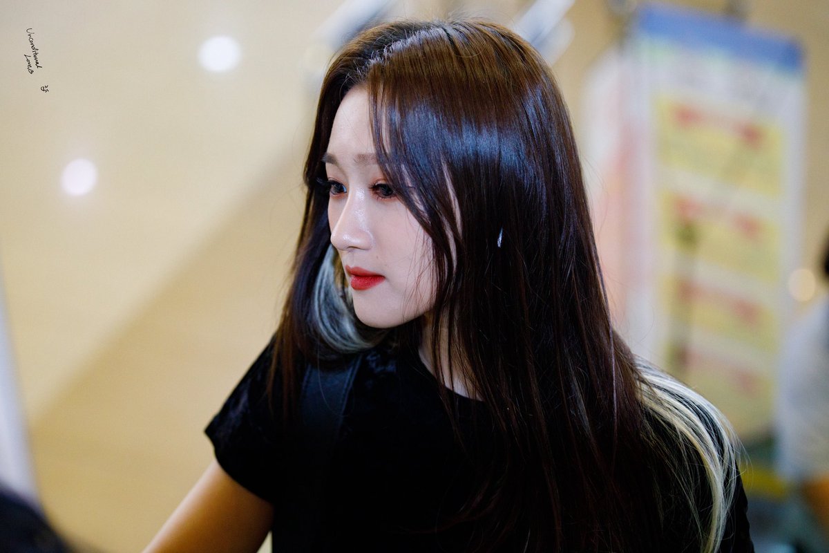 UnconditionaLSY's tweet photo. 180621 HQ

#드림캐쳐 #DREAMCATCHER
#이시연 #SIYEON
#ChRocktikal #CRTK #크록티칼 

#하드털이
#ClearingStorage https://t.co/VPV4Nn48ao