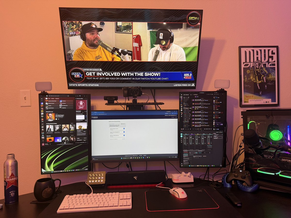 SquidTx's tweet photo. Weather is nasty so working from the home office this morning but still tuned in!  @rjchoppy @1053SS @BobbyBeltTX  @1053thefan  #tolo https://t.co/0ntuO6Q3i4