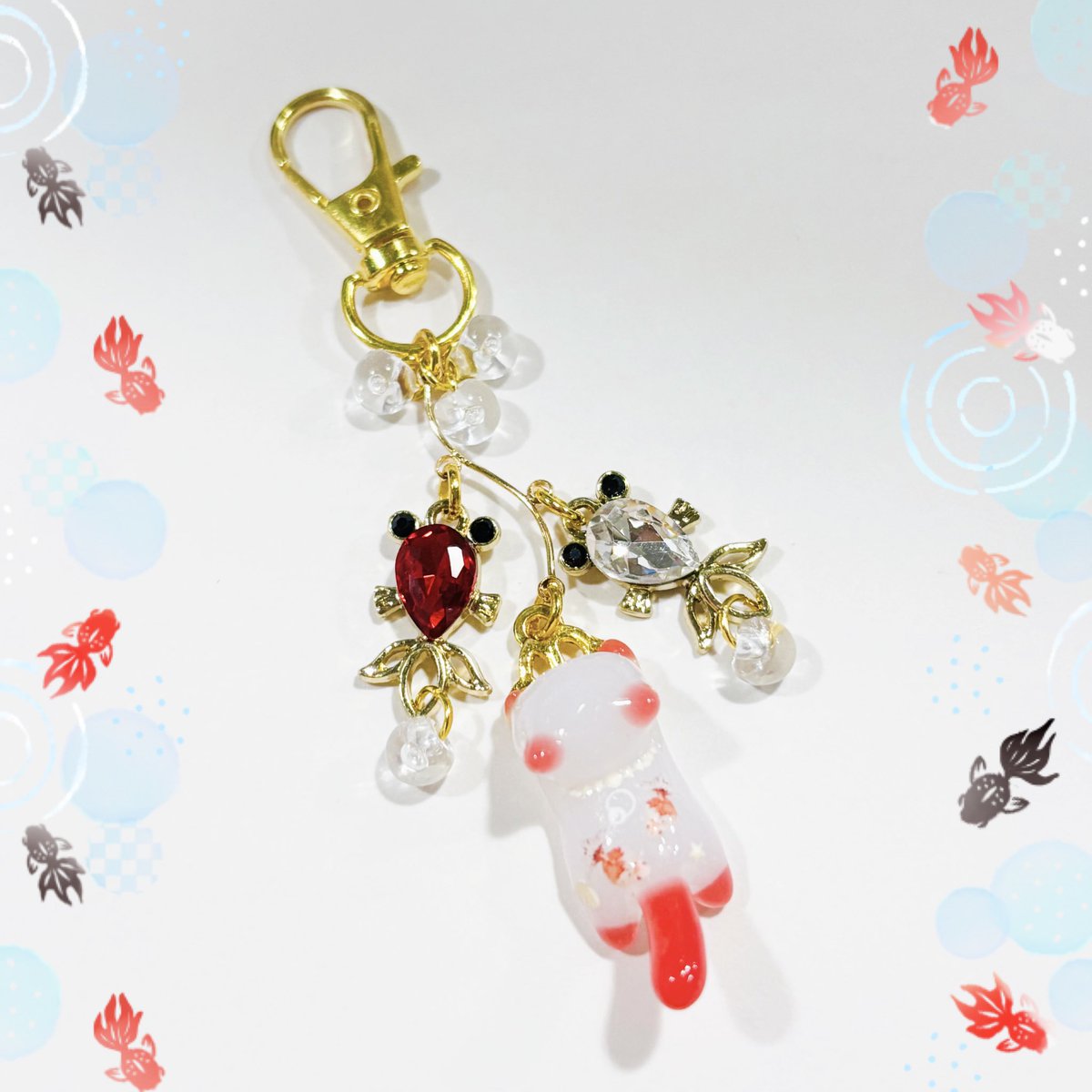naaaton27's tweet photo. ✨プレゼント企画✨

今回は金魚と仲良し猫ちゃんキーホルダーを抽選で1名様にプレゼント🎁

フォロー＆リポストで応募完了です🥰

応募期間は6月21日(日)17時までです✨

当選した方はお迎えポストしてくださると嬉しいです😊💕 https://t.co/TXGrGnrA1r