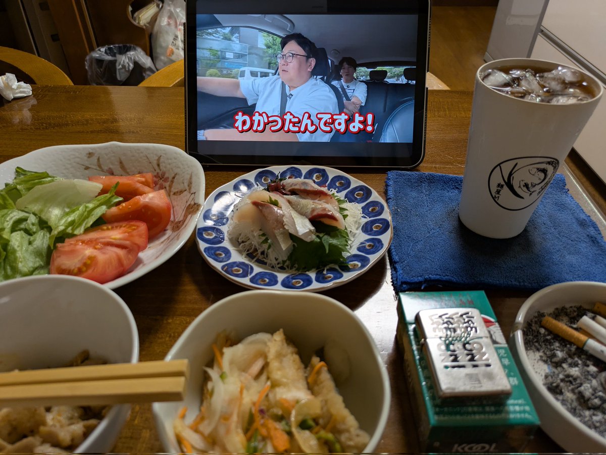 Kenbo4's tweet photo. 今週もお疲れ様でしたね
疲れが溜まってくると奥歯が
疼く初老です　久々に鯵の南蛮漬
食べながらぱんかぁ～い🍻🍻🍻
#ツイッター晩酌部
#X晩酌部 
#タイムマシーン3号OfficialYouTubeChannel https://t.co/TyFFaq7Xj6