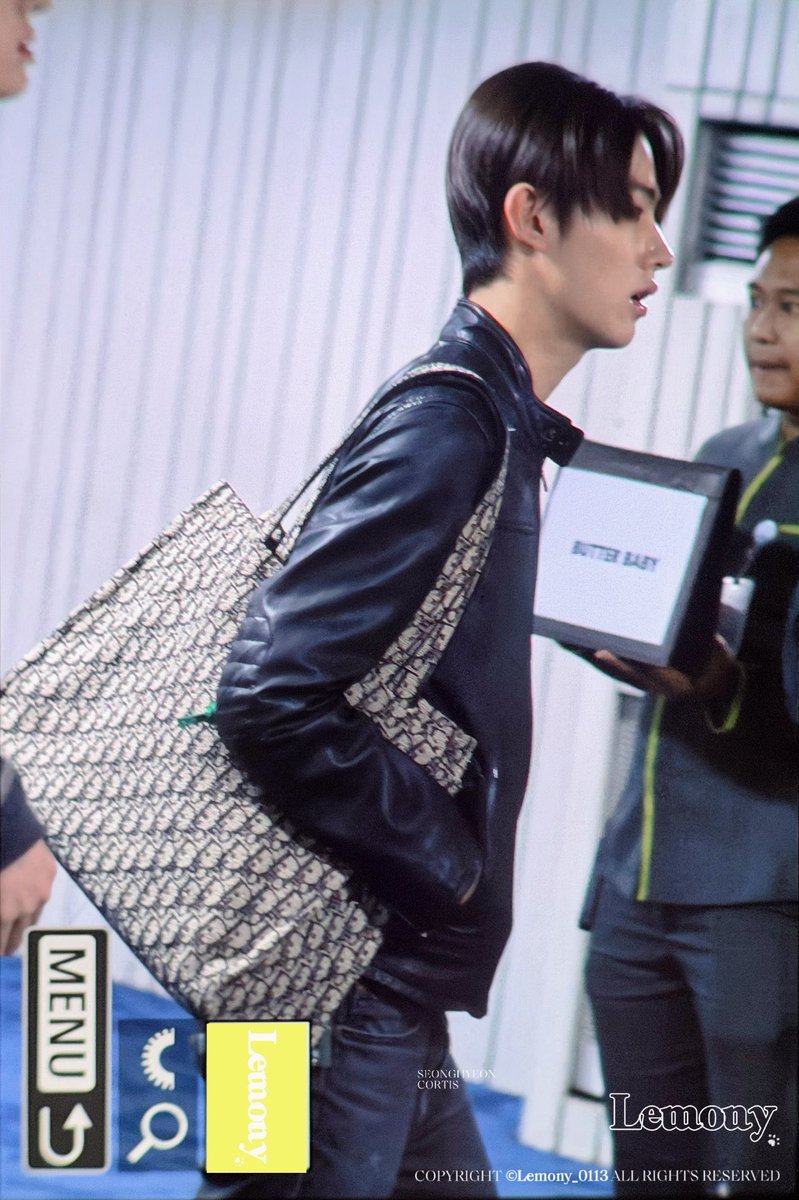 louvveme's tweet photo. CORTIS BARU SAMPE DI BANDARA SOETTA 😭😭 (james belum ada nemu guyss) https://t.co/Fo3YQ5hhMW