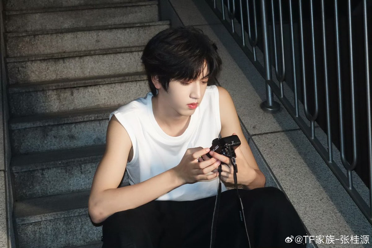 Zhangguiyuanth's tweet photo. #TF家族_张桂源 | WEIBO UPDATE | 2026.06.19

“  ขอให้ปลอดภัย สุขภาพแข็งแรงนะครับ  🍃  “

⭐️ : https://t.co/ExwDfJzzYg

🐕‍🦺 #张桂源 #Zhangguiyuan
#จางกุ้ยหยวน #TF家族 #TFFamily https://t.co/lHT8GEGgAo