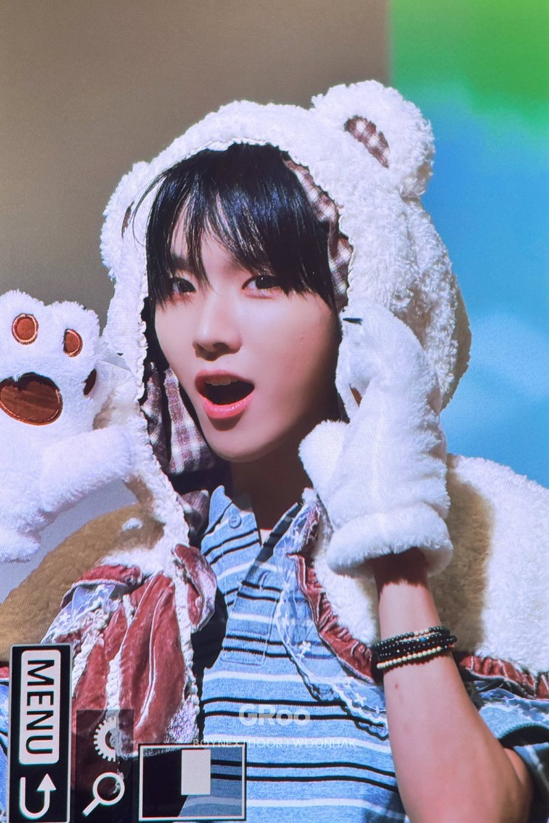 앳 tweet media