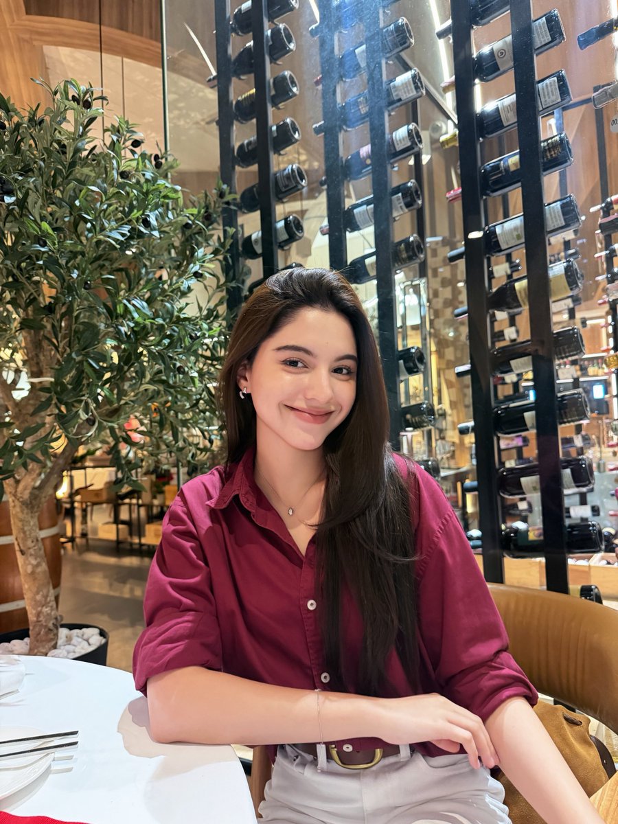 shellybenda's tweet photo. about yesterday hehe😚🤏🏻 

#shellybenda #shellypundao https://t.co/bTnWXEPXbf