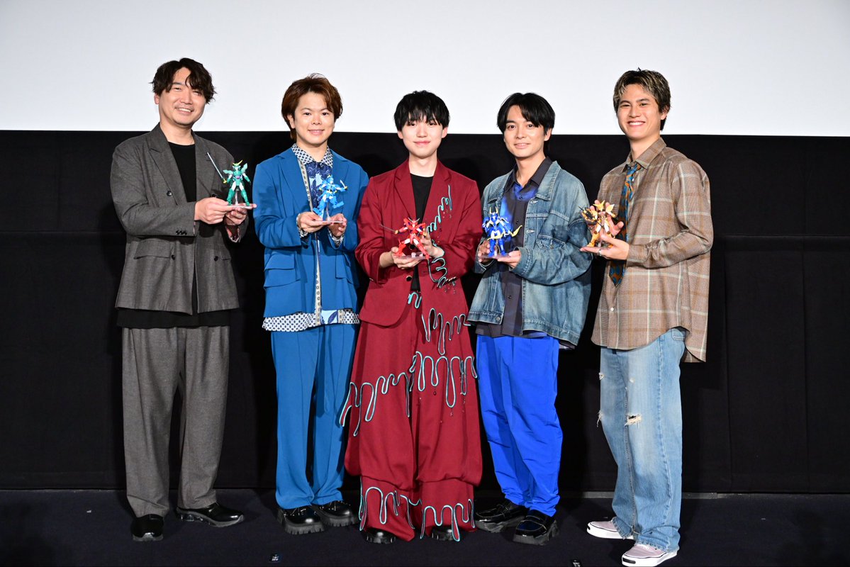 samuraitroo_pr's tweet photo. ＼ご来場ありがとうございました✨／

帰ってこい！ヒーロー！
鎧真伝サムライトルーパー
第2クール先行上映会🔥

ステージお写真公開！📸

第2クールの先行上映に加え、
#石橋陽彩 さん（凱役）、#榎木淳弥 さん（上杉魁人役）、#村瀬歩 さん（北条武蔵役）、#武内駿輔 さん（北条大和役）、#小西克幸 さん（羅真我役）によるトークショーをお届けしました。

是非とも本放送をお楽しみに！

📺2026年7月7日(火)放送•配信開始！
#サムライトルーパー