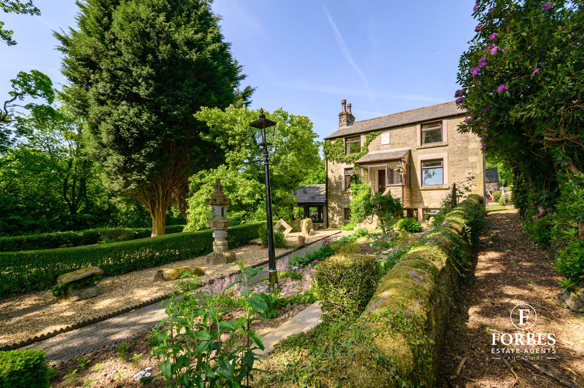 ForbesEstate's tweet photo. 💥 Character Property Alert! - Hill Park Cottage, Hill Top Lane, Whittle-le-Woods.
🏡 Offering a relaxed and picturesque lifestyle, Hill Park Cottage is a charming stone-built Georgian residence dating back to circa 1803, set within approximately ¾ of an acre. https://t.co/dlw9xLeWWQ