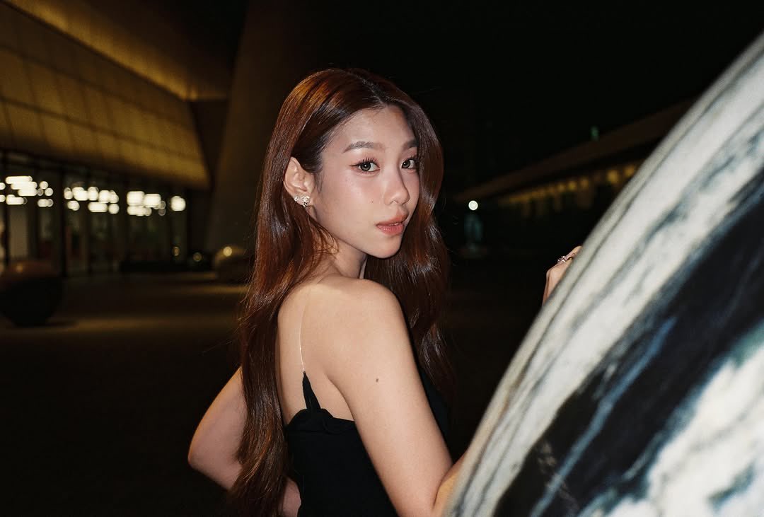 withKaewNatruja's tweet photo. โหหหหห ลูกแก้วววว ถ้างานอดิเรกเป็นตากล้อง งานถนัดก็เป็นนางแบบแหละ สกิลการโพสไม่สกิลการถ่ายเลย สวยมากกกกก สวยแบบไม่ง้อแสง สวยแบบมีออร่าในตัวเอง ✨

#KaewNatruja #kkameraw https://t.co/iSDvnfKyJK
