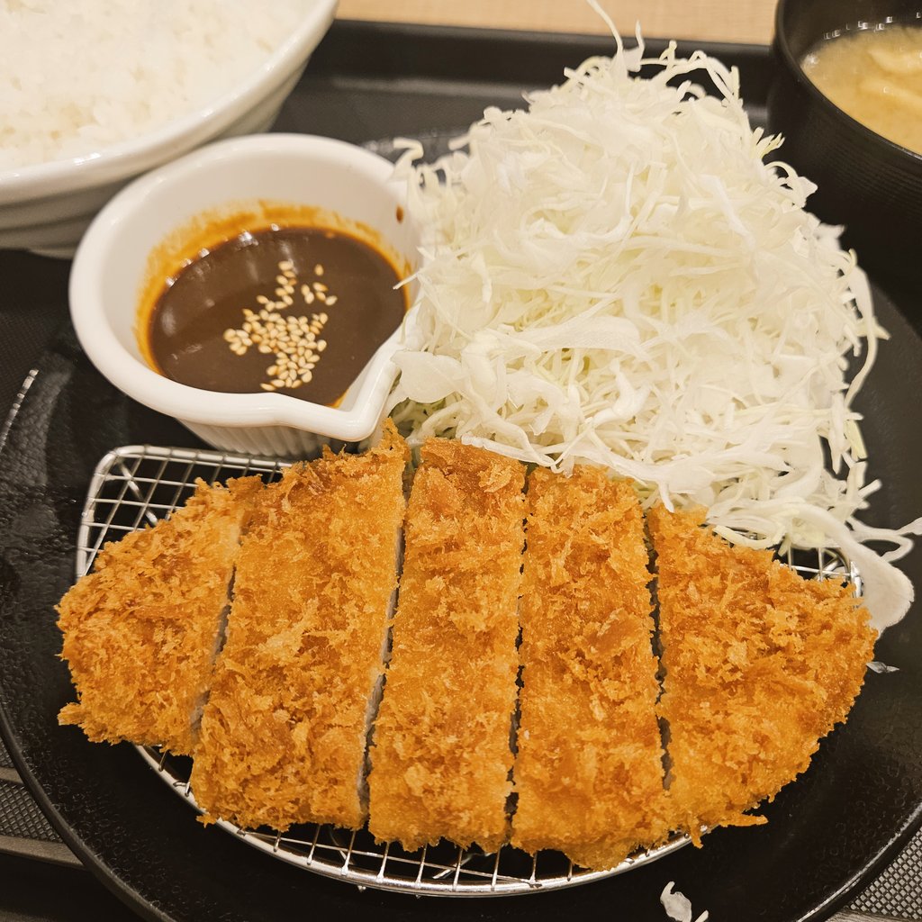 kyorosuke129's tweet photo. いいかい学生さ（ry https://t.co/fqFSyVSCDT