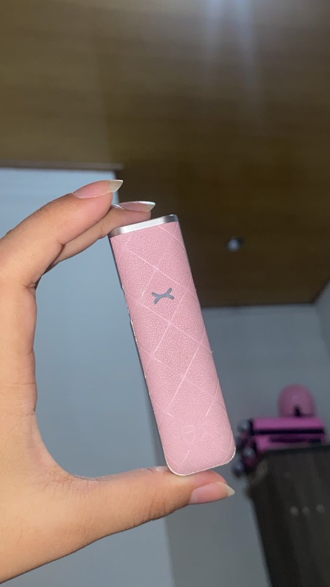 mintandchococ's tweet photo. WTS want to sell

preloved pemakaian pribadi
OXVA XLIM GO PINK
batangan yaa no box, kabel, dan lanyard
bisa oyen

120k nego
#wts https://t.co/mhTaXVp1UR