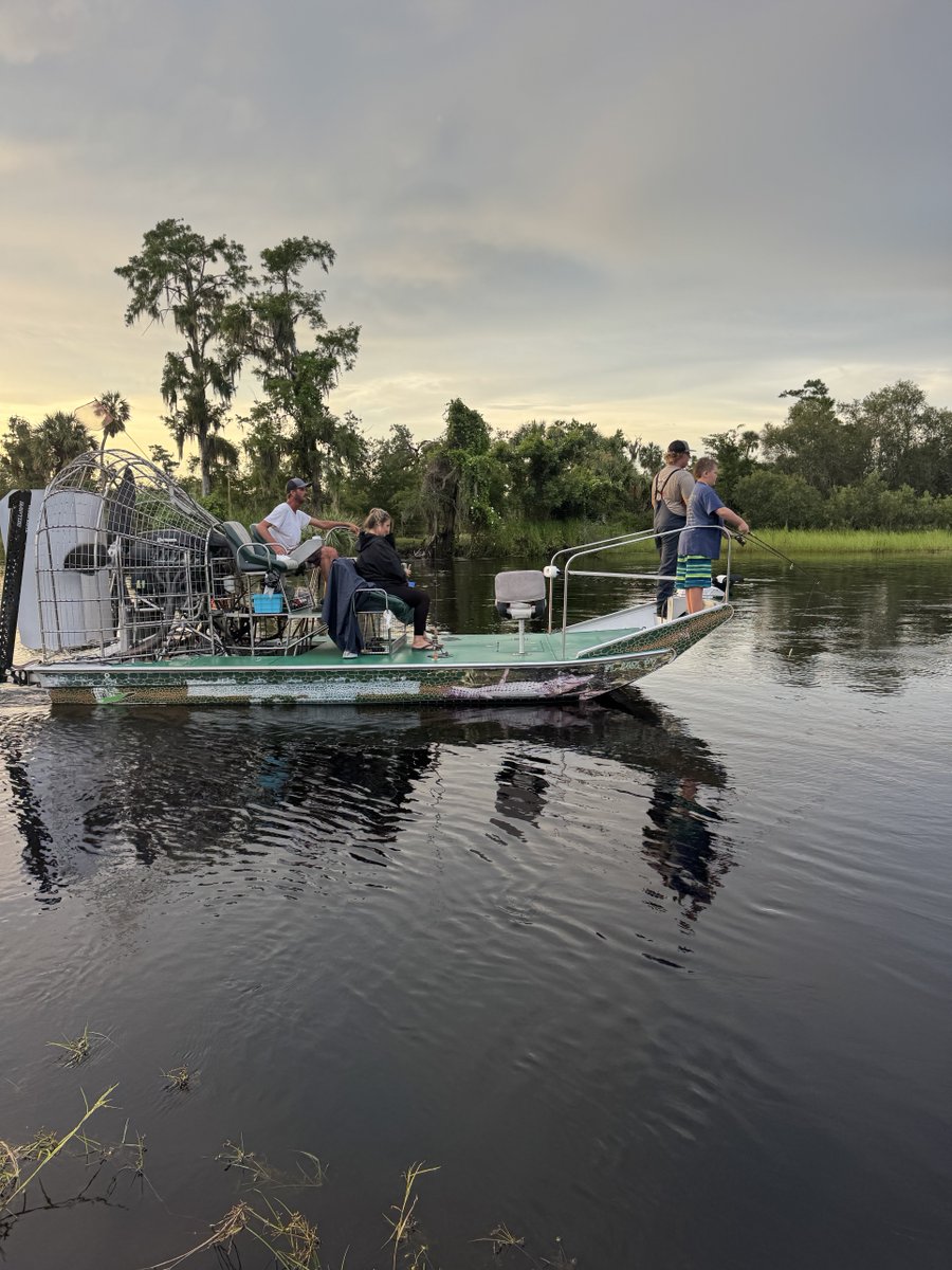 UpRvrAdventures's tweet photo. There’s no better way to kick off the Summer season than with an airboat tour or fishing charter at Upriver Adventures!☀️Speed across the Peace River, explore hidden backcountry waterways, reel in your next big catch, and experience the REAL Florida! https://t.co/3wIKsP6Ed1 https://t.co/EBi13uCinX