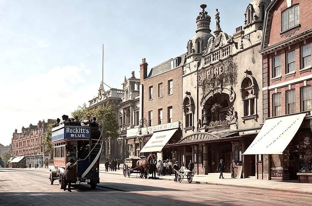 soxgnasher's tweet photo. Mare Street Hackney 1909.Hackney Empire Frank Matcham and 2 architects he trained himself, Bertie Crewe &amp; WGR Sprague had £65,000 to build Hackney Empire in 38 weeks. The Empire was a cutting-edge Music Hall  with electric light, steel cantilevers and an internal vacuum system https://t.co/ovPbsvcQwg