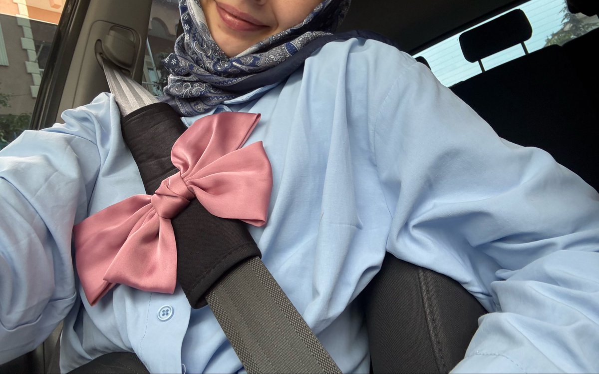 melike00200's tweet photo. sağ koltuk prensesiyim bugün🎀 https://t.co/sMxWEDzImU