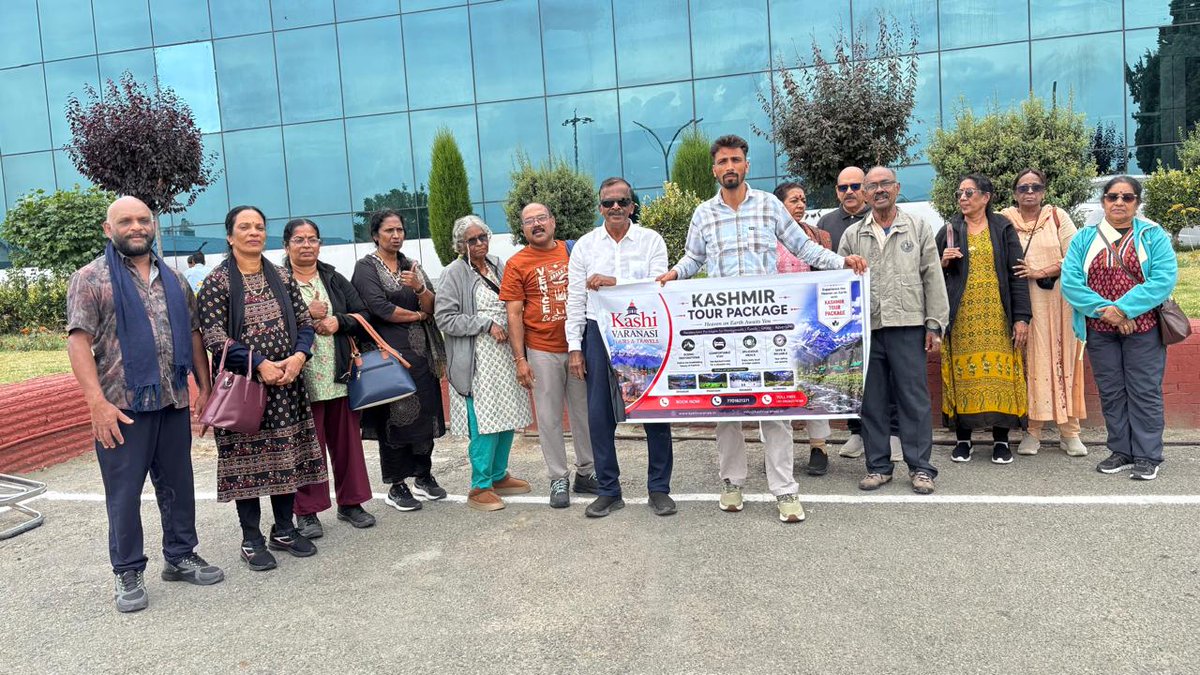 varanasidarshan's tweet photo. 🏔️ Kashmir calling! Our latest group tour has officially departed with smiles, excitement, and unforgettable memories ahead. Thank you for trusting Kashi Varanasi Tours &amp; Travels. Ready for your next adventure? 📞 Book now!

#Kashmir #GroupTravel  #KashiVaranasiTours #travel https://t.co/jnu6JYfSR1