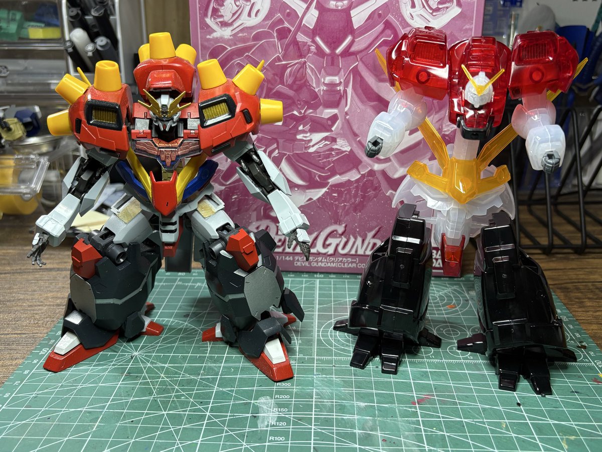 7_cbo's tweet photo. デビルガンダム仮組みしました。

元々が古いキットなので、1時間も掛からず組めました。
ただクリアパーツなので、はめ込みが硬かったです。

初代は主に水星キットと旧グスタフで作ったので、二代目は何とミキシングしようかな。

あと、百均でお一人様ケースがありました。

#ガンプラ https://t.co/Ei5E022VKQ