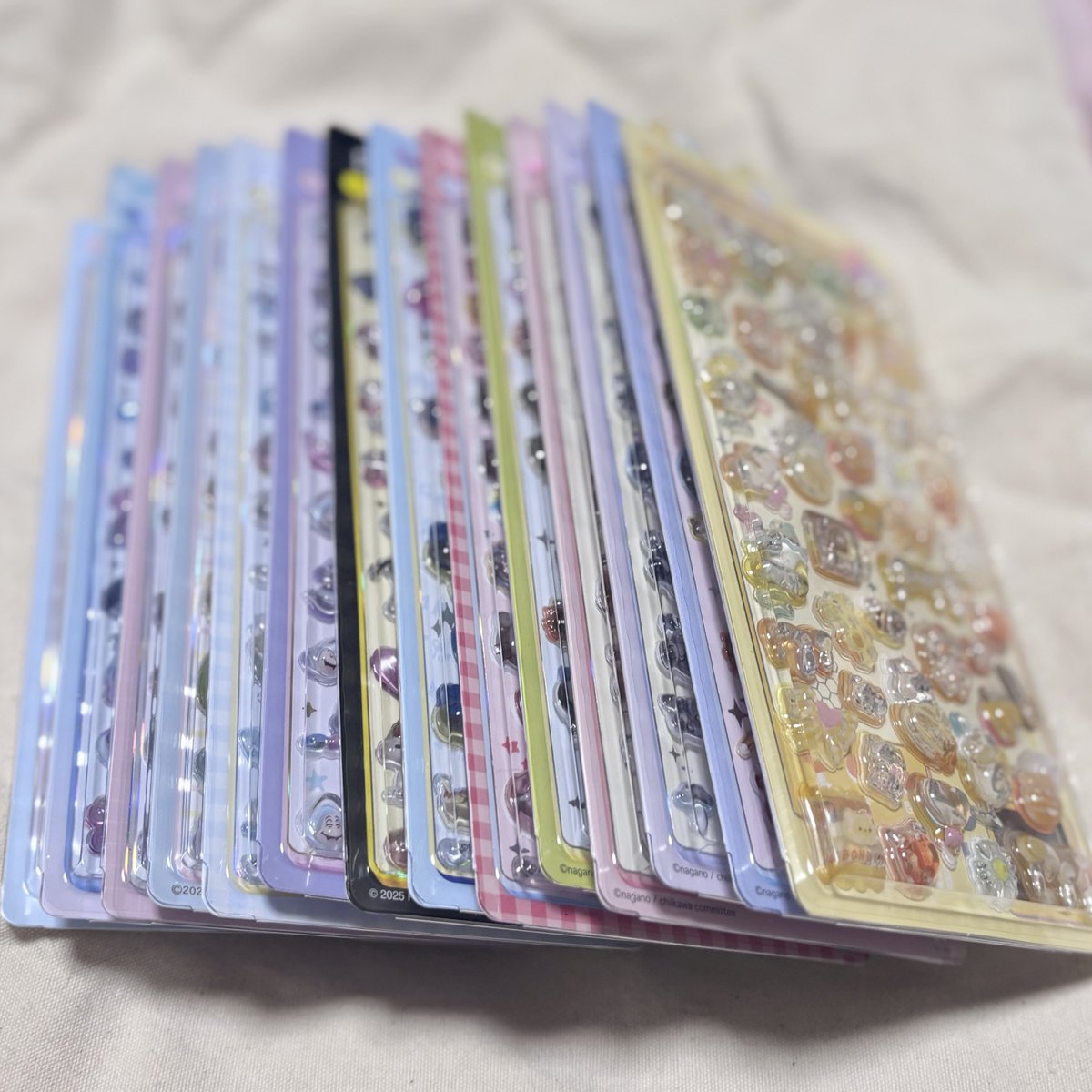 quattro_oshi's tweet photo. ボンドロポップアップとちいかわらんどの成果(՞ ᵒ̴̶̷̤-ᵒ̴̶̷̤՞)
はちみつボンボンかわいすぎるよ〜〜〜🍯
もち夫くん完璧なおつかいで天才💎🩵 https://t.co/jaEfBNAmmS