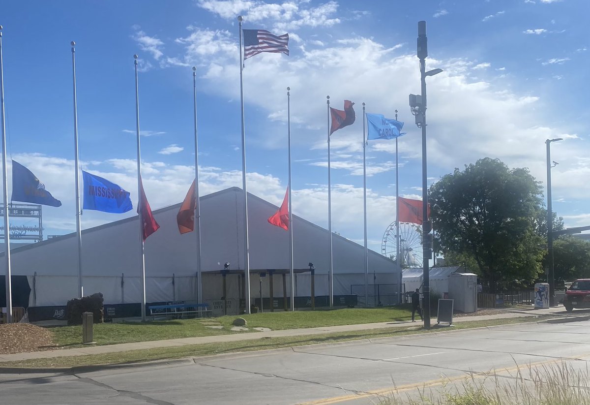 Davenathanonair's tweet photo. And then there were two. Team flags are lowered when they get eliminated in Omaha at the #CWS. @DiamondHeels and Oklahoma are the last two at the top of the flagpole. https://t.co/ynbNOlO6Dw