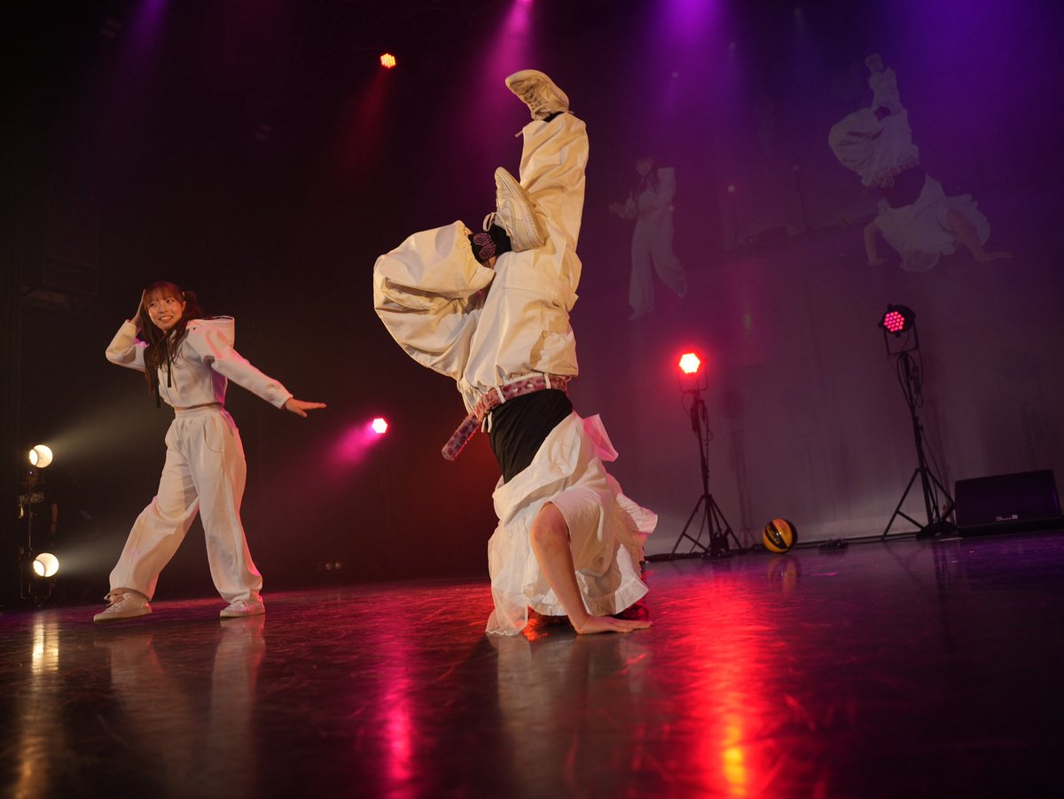 RAJ_SELIKA's tweet photo. #RAAZ感謝祭
オリジナルお気に入りフットワークネタ→チェアアップスワイプス→膝に流すお気に入り→ベビーチェア3点
photo credits: @sanoa_man #lockdance
archive: https://t.co/3j75OqaVSy https://t.co/5v194PISkP