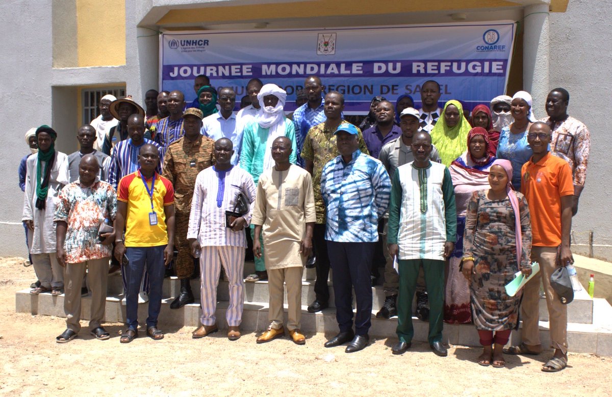 NIGNON's tweet photo. Le bureau du HCR à Dori a lancé les activités de la Journée mondiale du réfugié 2026 les 17 et 18 juin.
Au programme : des causeries-débats avec femmes, jeunes et hommes réfugiés autour de la protection, des conditions de vie, de l’éducation et de l’autonomisation.

Une conférence publique a ensuite réuni autorités locales, leaders réfugiés, personnes déplacées, communautés hôtes et acteurs humanitaires autour du thème national :
« Accueil et cohésion sociale : renforcer les liens entre réfugiés et populations hôtes pour une meilleure intégration socioéconomique au Burkina Faso ».
Ensemble, nous avons rappelé que la cohésion sociale repose sur le respect, la solidarité et le dialogue, et qu’elle est la clé pour bâtir une société inclusive et résiliente.

#JMR2026 
#untileveryoneissafe #CohésionSociale #Réfugiés #BurkinaFaso #Intégration