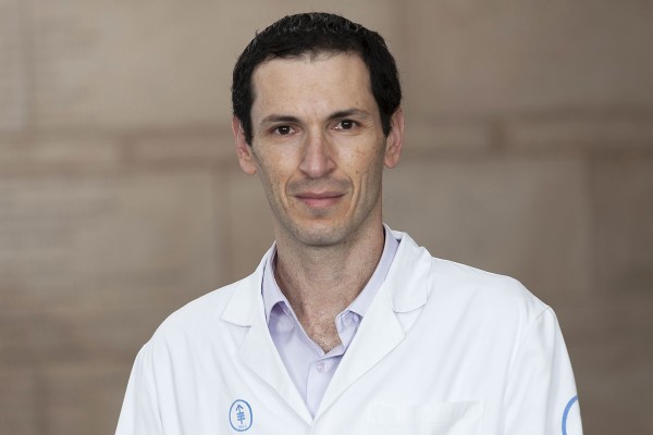 MSK_DeptOfMed's tweet photo. A new study by @RShouval and team evaluated the frequency of second primary malignant neoplasms among those with #Lymphoma or #Myeloma who received T-cell–engaging bispecific antibodies. @MSKCancerCenter

Learn more: https://t.co/IUIbezTneN https://t.co/mphuF1JIFw