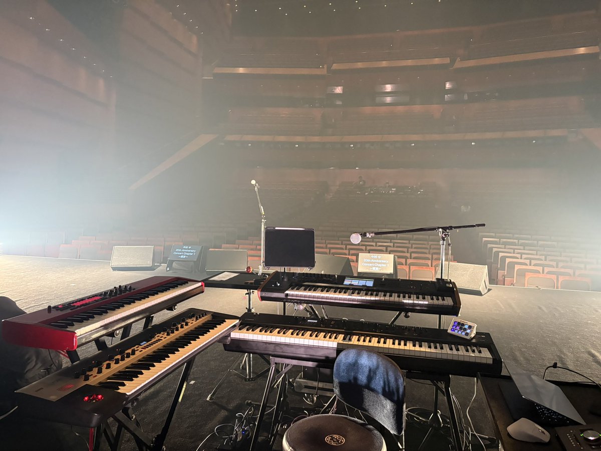 kounosuke_osaka's tweet photo. #中村中 さん
『中村 中 20th Anniversary Concert Chapter 1 -饗宴-』東京国際フォーラムC

やりきりました〜！
楽しかった！！
20周年をご一緒できてうれしかったです。
ゲストのドリアン・ロロブリジーダさん、一青窈さん、根本要さんも最高でした。
抜け殻状態です。
ありがとうございましたー！！ https://t.co/tAkbWhbA8V