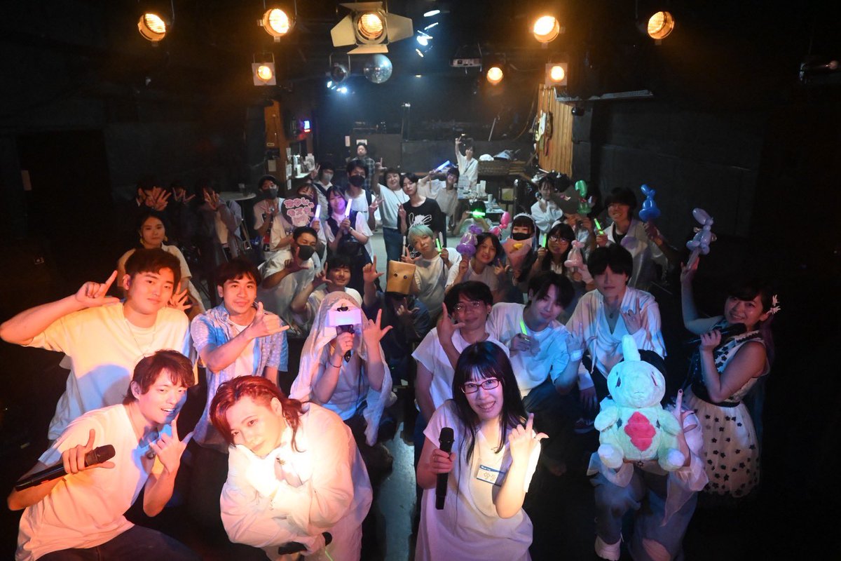 rinnootoha's tweet photo. REAL歌フェスVol.30
ありがとうございました！！

自慢の仲間！
ぜひ推し増しして下さいませ！

@GotokuR 
@Hiya_mozuku_str 
@minamoto_syuran 
@ReON_KoNosaKa 
@SabiniiWasabi 
@akidokuro08 
@mamiya_hakuto 
@Nekomiya_art22 
@kaminagaonna 
@noa_asahi7 
@to4n0real 
@u0wyamnk 
@rouenn_towa https://t.co/RgdrFESOQX