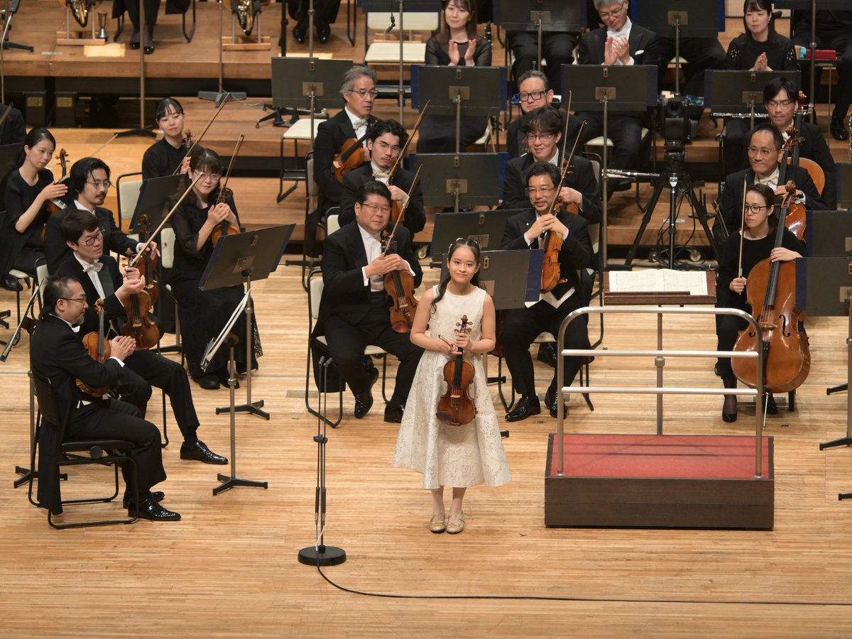 NHKSO_Tokyo's tweet photo. 【#N響 本日の #アンコール】
第2068回 定期公演 Cプログラム 1日目
2026年6月19日(金)
NHKホール

#nhkso #HIMARI

リスト(ナタン・ミルシテイン編)／メフィスト・ワルツ 第1番 から

ヴァイオリン：HIMARI

[Today's Encore]
No. 2068 Subscription (Program C)
Friday, June 19, 2026
NHK Hall
 
Liszt (arr. by N.Milstein) / Mephisto Waltz No.1 (excerpt)

Violin: HIMARI